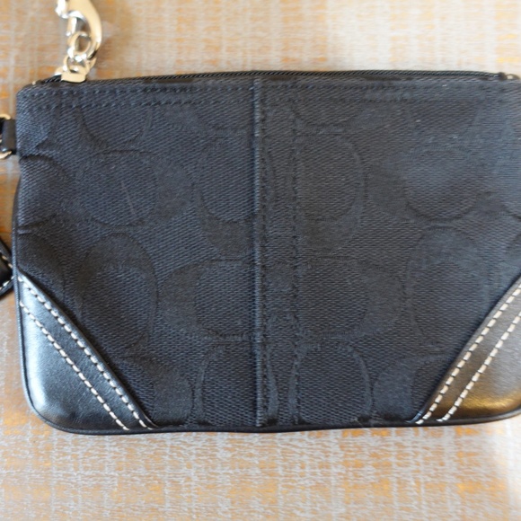 Vintage Coach Black Monogram Wristlet - Picture 3 of 5